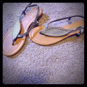 Cute Beaded Leaf Sandals, sz 9